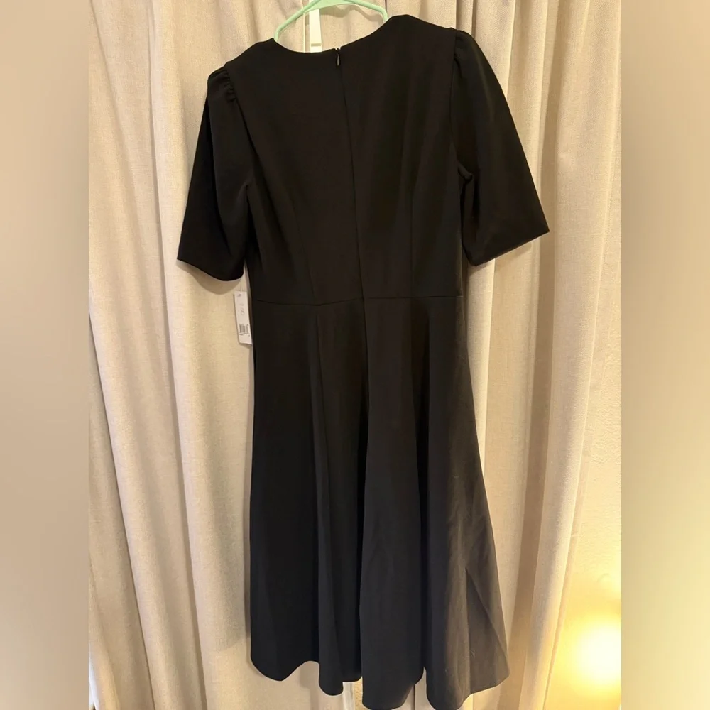 NWT Donna Morgan Elegant Black V-Neck Midi Dress Stretch Crepe 8 - Picture 2 of 3